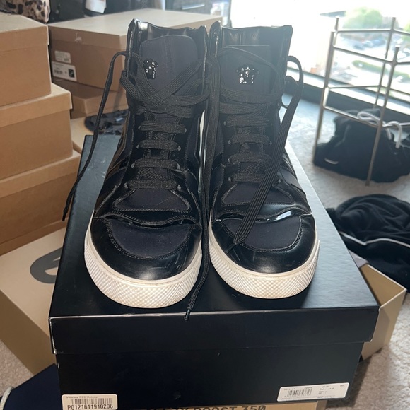 Versace Mens Sneakers - Picture 1 of 3